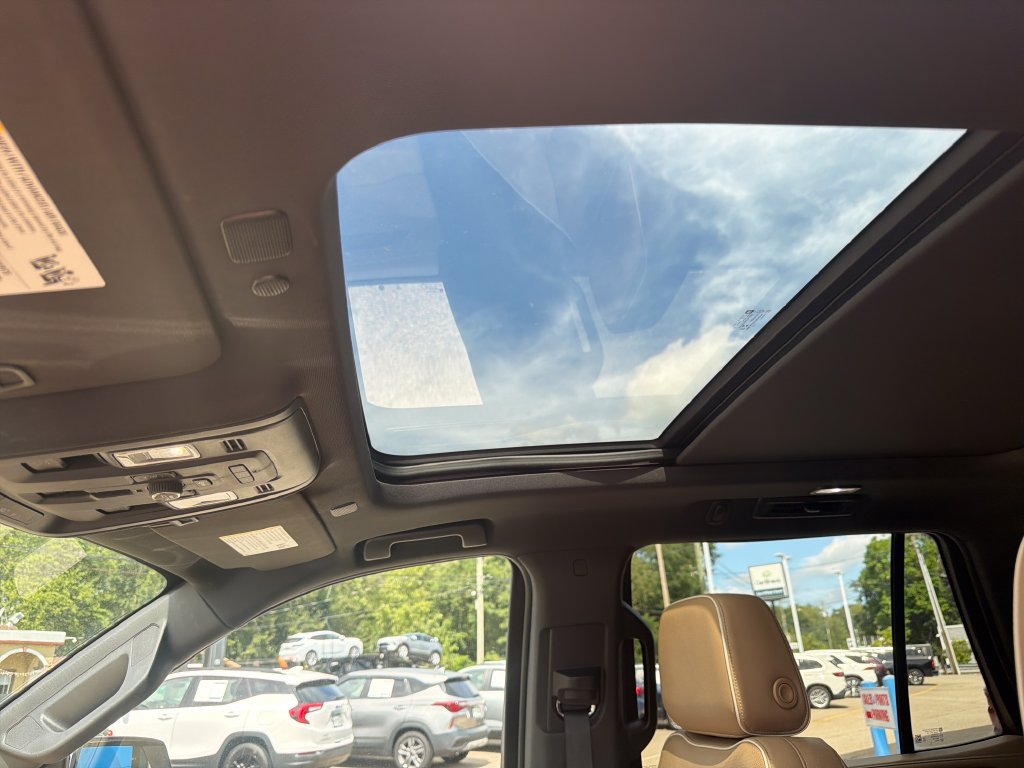 Certified 2022 Chevrolet Tahoe Premier AWD/4WD image 21