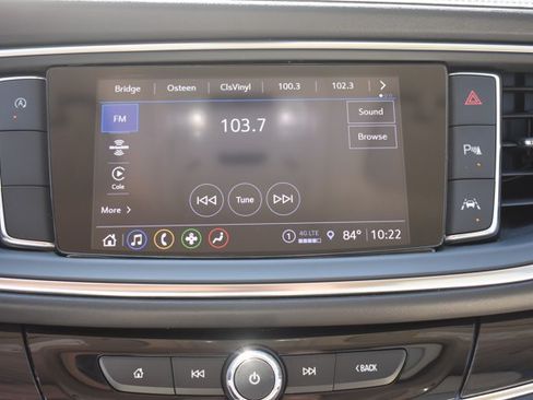 Used 2024 Buick Enclave Essence FWD image 25