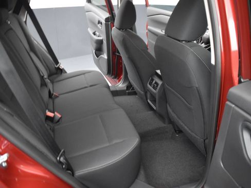 Used 2025 Nissan Rogue S FWD image 9