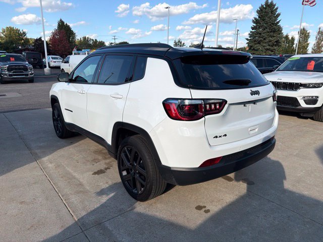 Certified 2025 Jeep Compass Limited w/ Sun & Sound Group AWD/4WD image 4