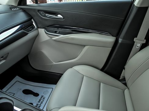 Used 2019 Cadillac XT4 Luxury w/ Cold Weather Package FWD image 37