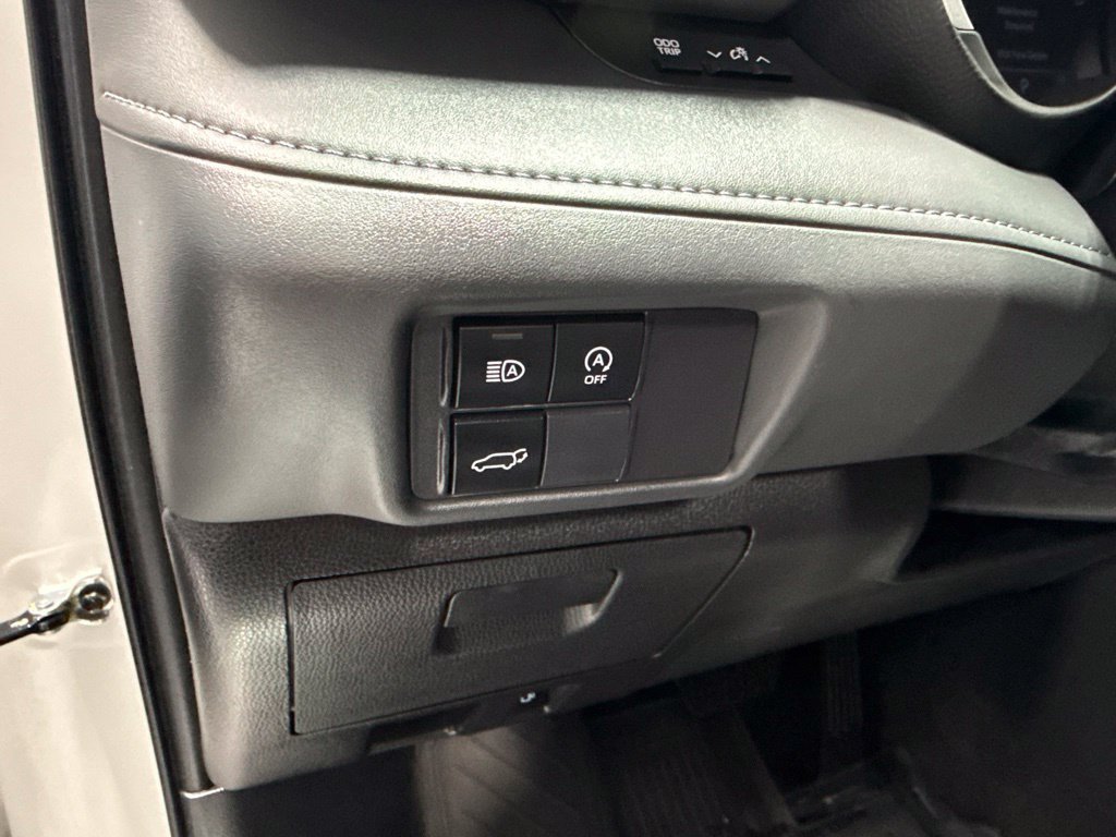 Used 2023 Toyota Highlander XSE AWD/4WD image 26