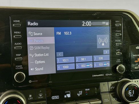 Used 2022 Toyota Highlander XLE image 21