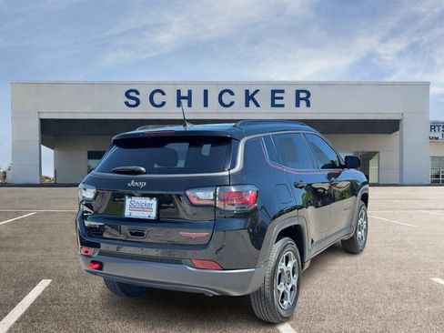 Used 2022 Jeep Compass Trailhawk w/ Trailhawk Elite Group AWD/4WD image 3