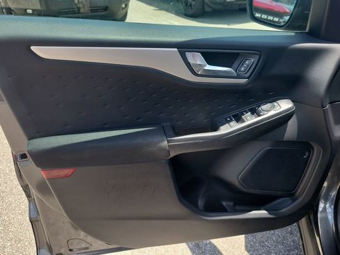 Used 2020 Ford Escape SE AWD/4WD image 16