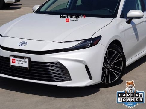 Used 2025 Toyota Camry XLE FWD image 6
