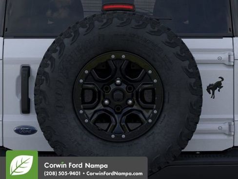 New 2025 Ford Bronco Badlands image 24