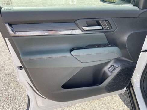 New 2026 GMC Terrain AT4 w/ Convenience Package III AWD/4WD image 17