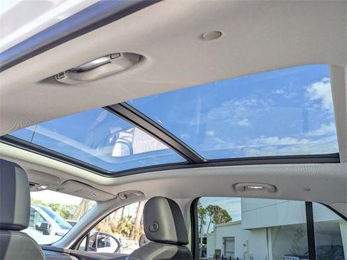 New 2025 Buick Envision Sport Touring image 22