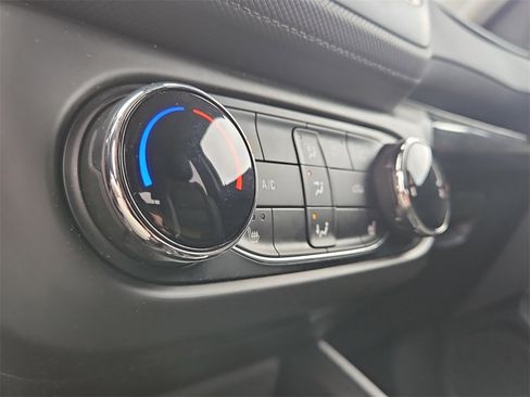 Used 2022 Chevrolet TrailBlazer LT w/ Confidence II Package image 25