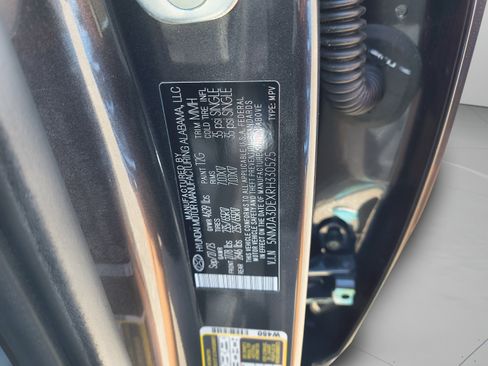Certified 2024 Hyundai Tucson SE FWD image 30