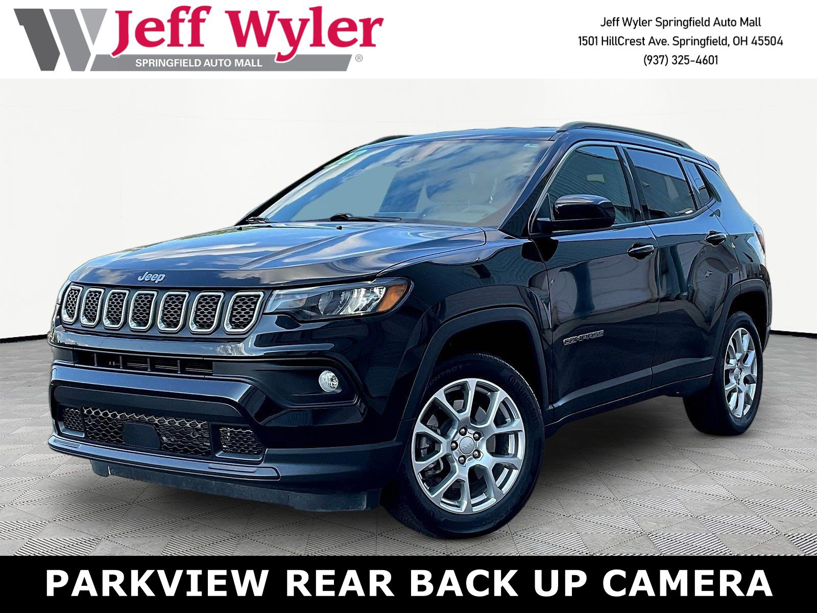 Used 2023 Jeep Compass Latitude AWD/4WD image 1