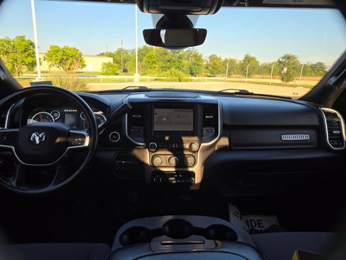 Used 2024 RAM 2500 Big Horn AWD/4WD image 15