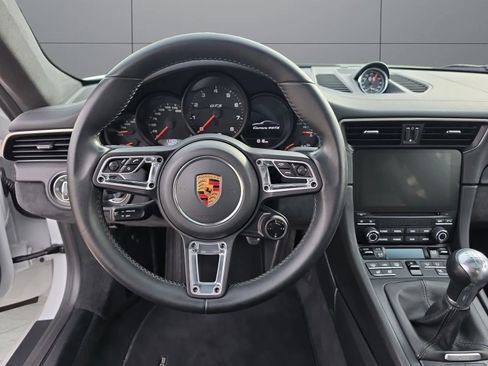 Used 2019 Porsche 911 Carrera 4 GTS image 11