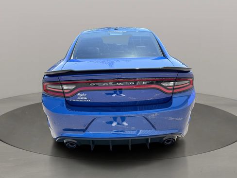 Used 2021 Dodge Charger SXT RWD image 6