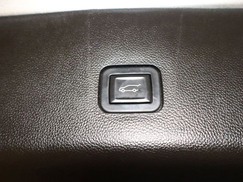 Used 2019 Chevrolet Traverse LT w/ LT Premium Package image 40