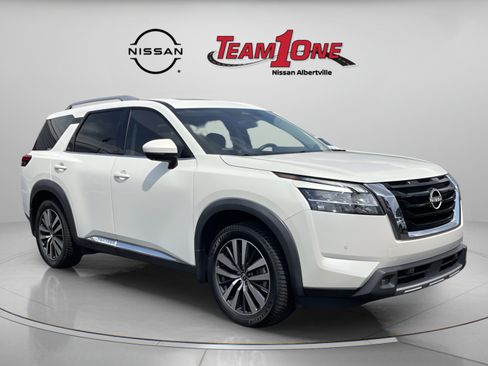Used 2022 Nissan Pathfinder Platinum w/ Cargo Package FWD image 1