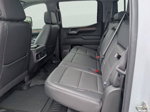 Used 2024 GMC Sierra 1500 Denali w/ Denali Reserve Package AWD/4WD image 14