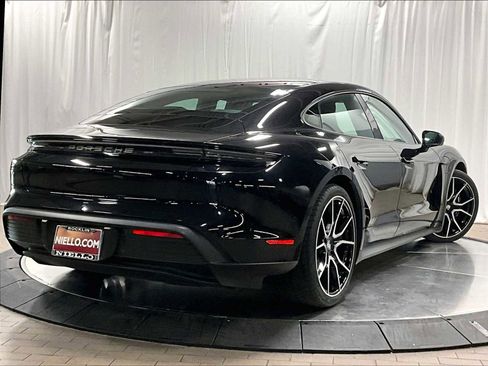 Used 2025 Porsche Taycan image 10