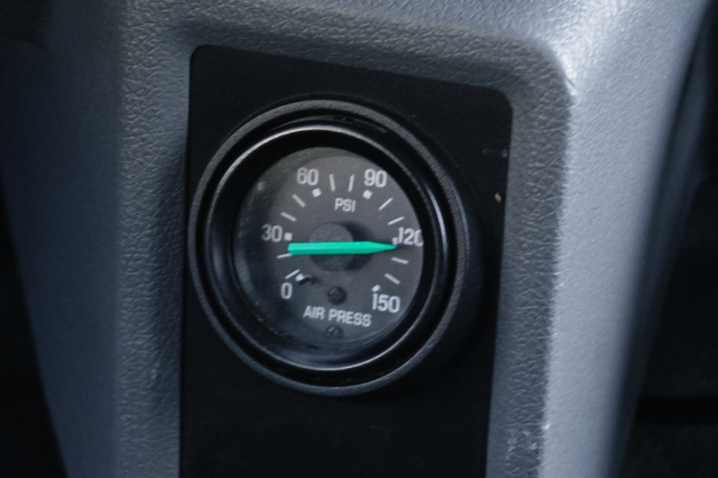 Used 2016 Ford F650 2WD Crew Cab Super Duty image 40