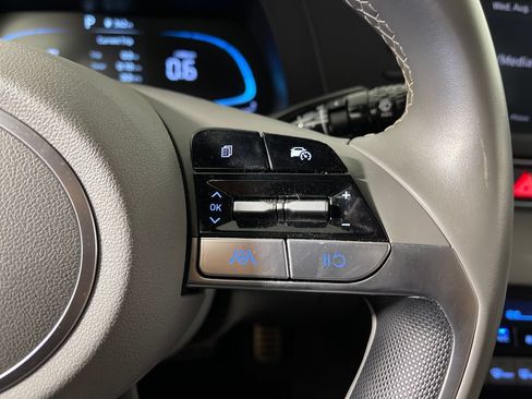 Certified 2025 Hyundai Elantra Sport FWD image 29