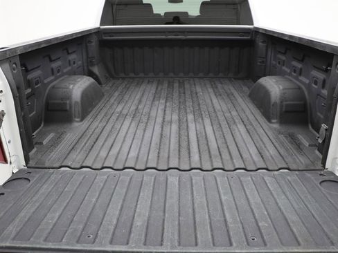 Used 2024 Chevrolet Silverado 1500 Custom image 13