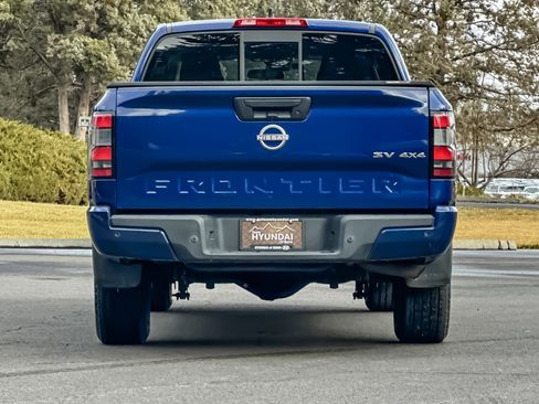 Used 2022 Nissan Frontier SV image 5