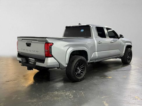 Used 2025 Toyota Tacoma SR5 AWD/4WD image 3