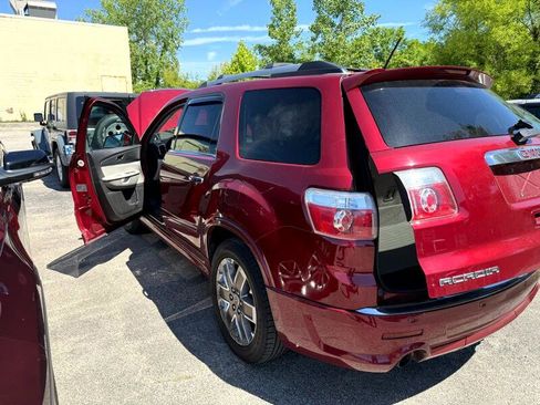 Used 2011 GMC Acadia Denali image 24