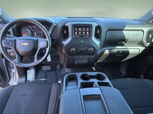 Used 2023 Chevrolet Silverado 2500 Custom w/ Custom Value Package image 16