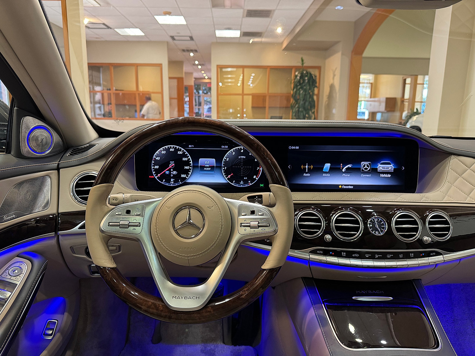 Used 2020 Mercedes-Benz Maybach S 650 image 10
