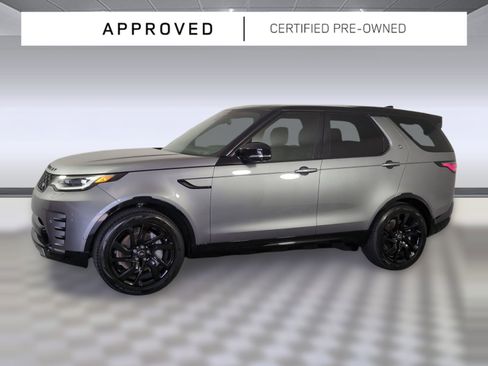 Certified 2025 Land Rover Discovery Dynamic SE image 1