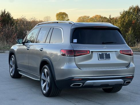 Used 2022 Mercedes-Benz GLS 450 4MATIC image 7