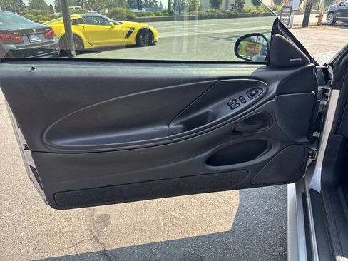 Used 2002 Ford Mustang GT RWD image 19