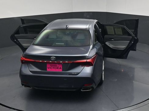 Used 2019 Toyota Avalon XLE w/ Moonroof Package FWD image 24