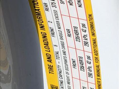 Used 2022 Tesla Model 3 Standard Range image 14