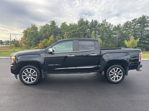 Used 2021 GMC Canyon Denali image 2