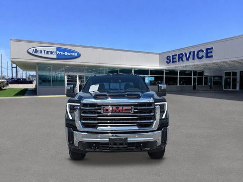 Used 2024 GMC Sierra 2500 SLT w/ SLT Premium Package AWD/4WD image 3
