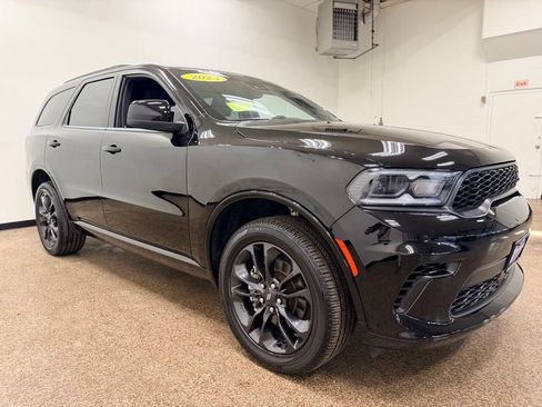 Used 2023 Dodge Durango GT AWD/4WD image 8