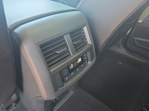 Used 2021 Volkswagen Atlas SEL Premium AWD/4WD image 32