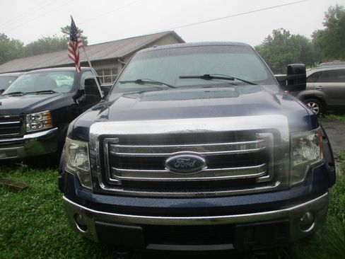 Used 2013 Ford F150 XLT w/ Mid Equipment Group image 4