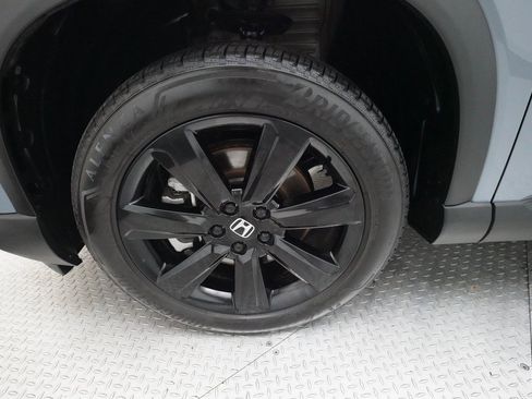 Certified 2025 Honda Pilot Black Edition image 28