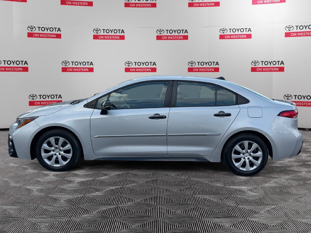 Used 2022 Toyota Corolla SE FWD image 8