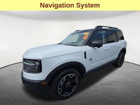 Used 2025 Ford Bronco Sport Outer Banks w/ Outer Banks Tech Package+ AWD/4WD image 4