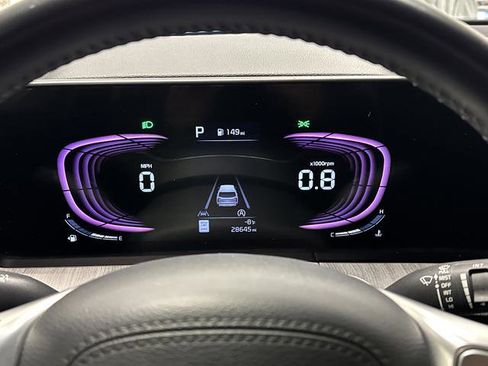 Used 2024 Kia Telluride EX image 18