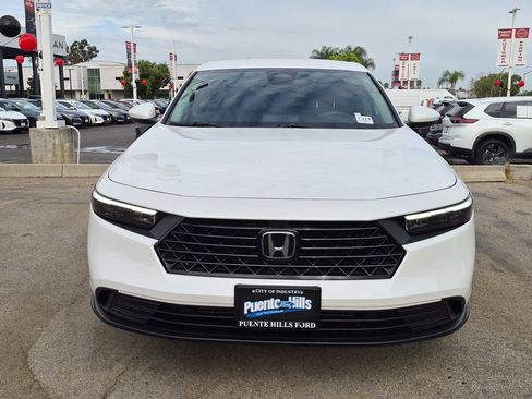 Used 2025 Honda Accord LX image 2