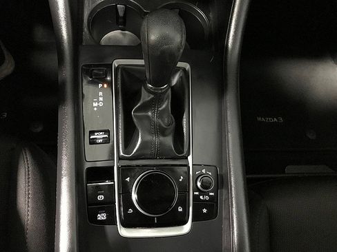 Used 2021 MAZDA MAZDA3 s image 29