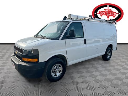 Used 2020 Chevrolet Express 2500 w/ Driver Convenience Package image 3