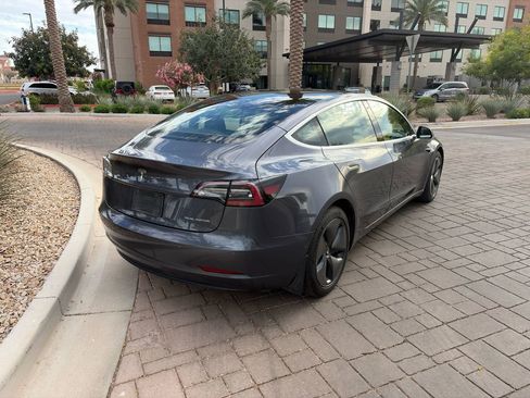 Used 2019 Tesla Model 3 Long Range image 3