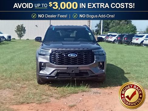 Certified 2025 Ford Explorer ST-Line w/ Premium Package RWD image 11